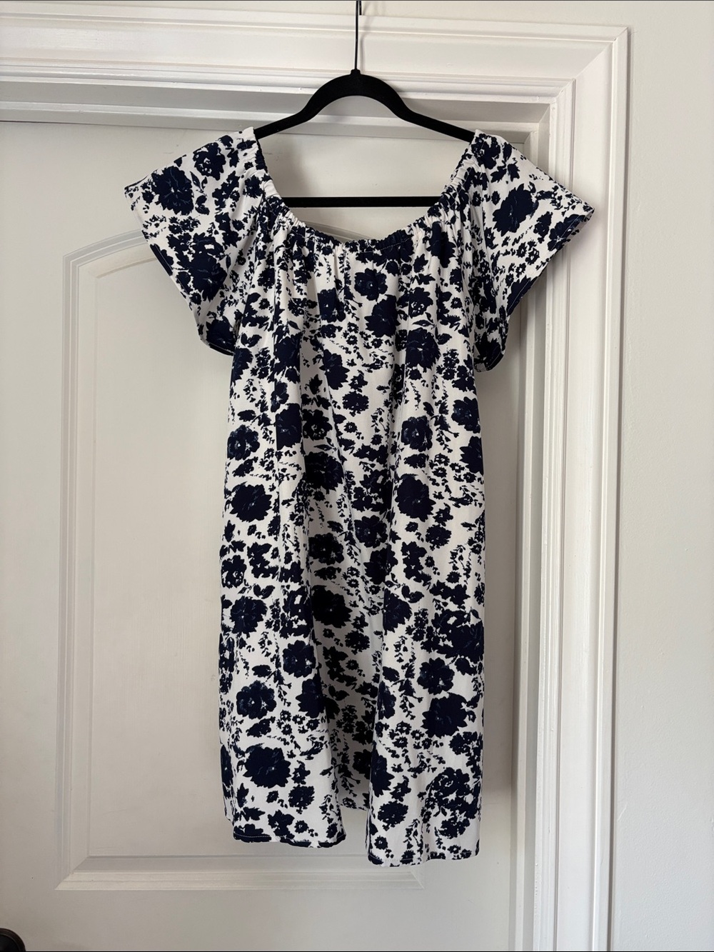 Sunday in Brooklyn at Anthropologie Navy and White Floral Mini Dress